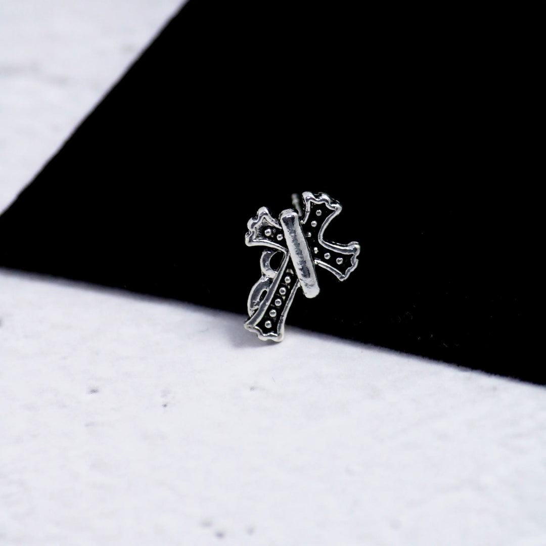 Suave X-Mark Studs