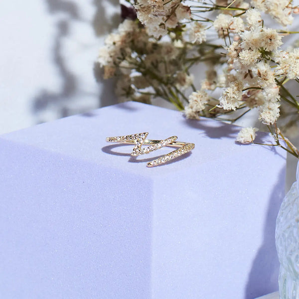 Subtle Gem Golden Ring