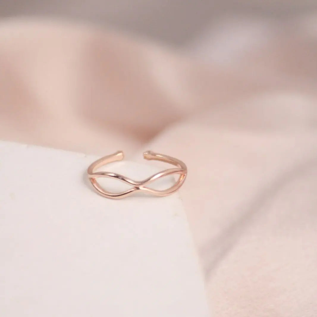 Subtle Golden Vibe Ring - Salty Accessories