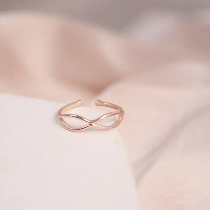 Subtle Golden Vibe Ring - Salty Accessories