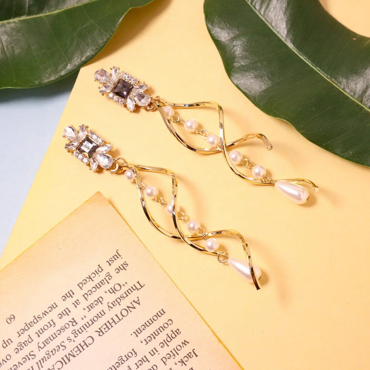 Temptation Pearly Tassel Earrings