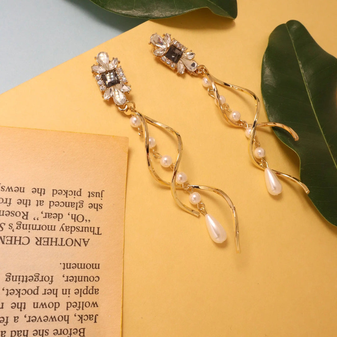 Temptation Pearly Tassel Earrings