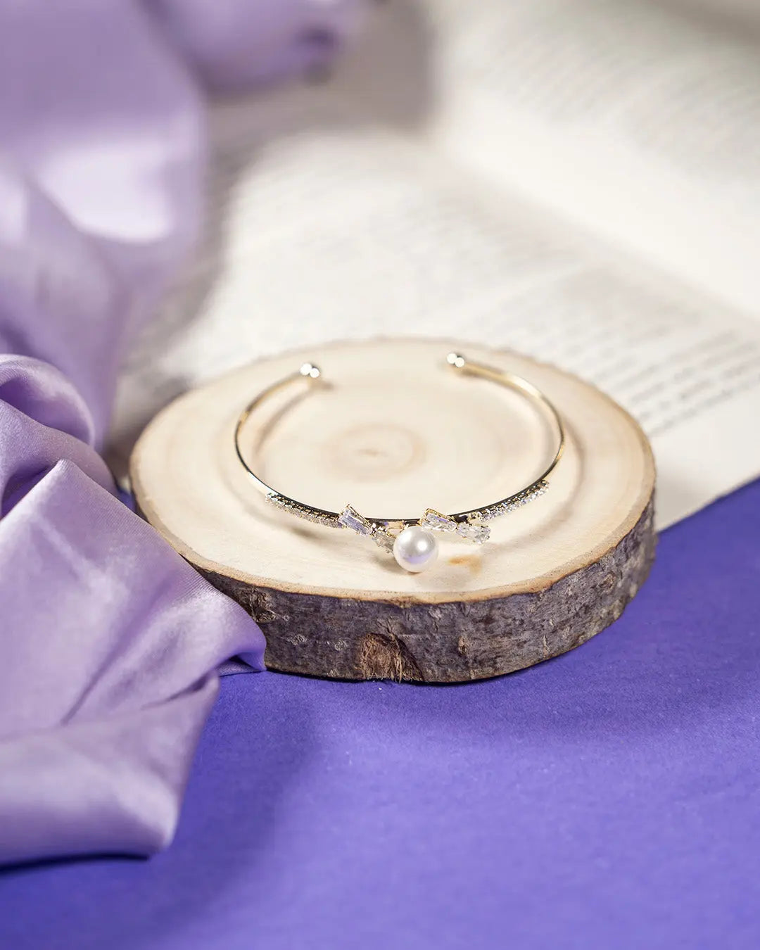 The Queen's Pearl Cuff - Gold - Salty Accessories