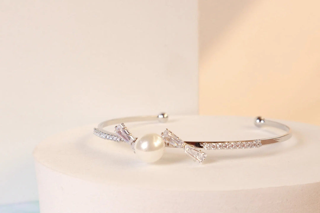 The Queen's Pearl Cuff - Salty Accessories