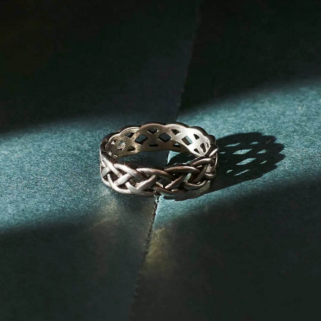 Timeless Triumph Men&