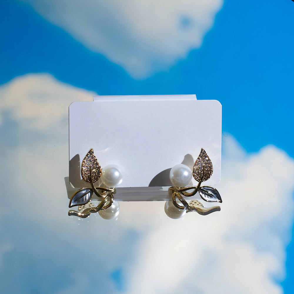 Timeless Beauty Pearl Earrings Salty