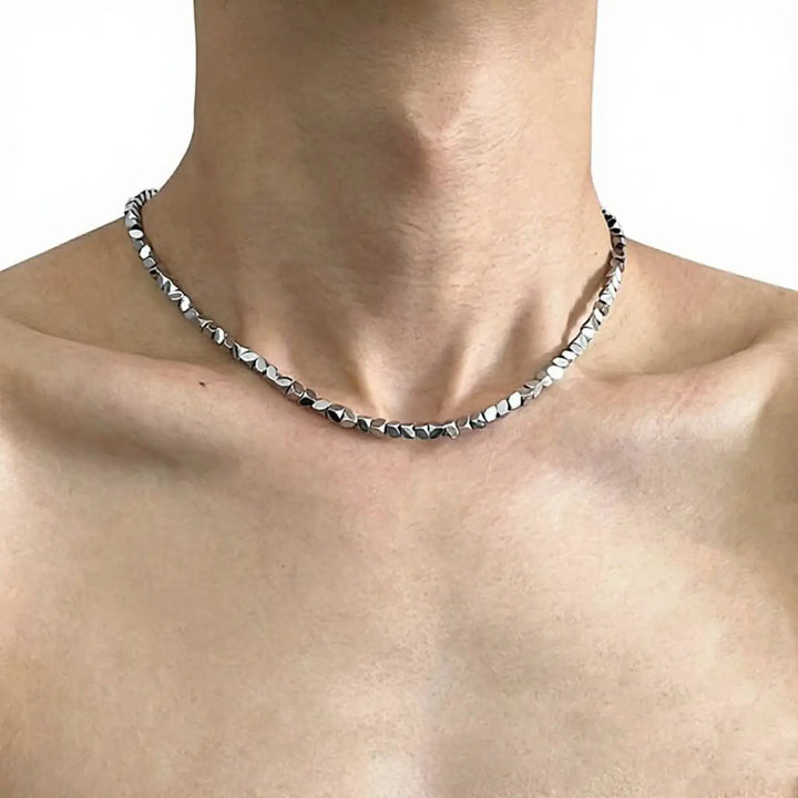 Titan Edge Bead Necklace - Silver | Salty
