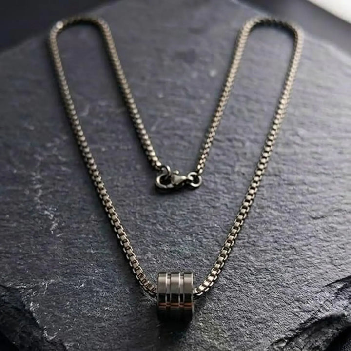 Traveler Black Chain Necklace | Salty