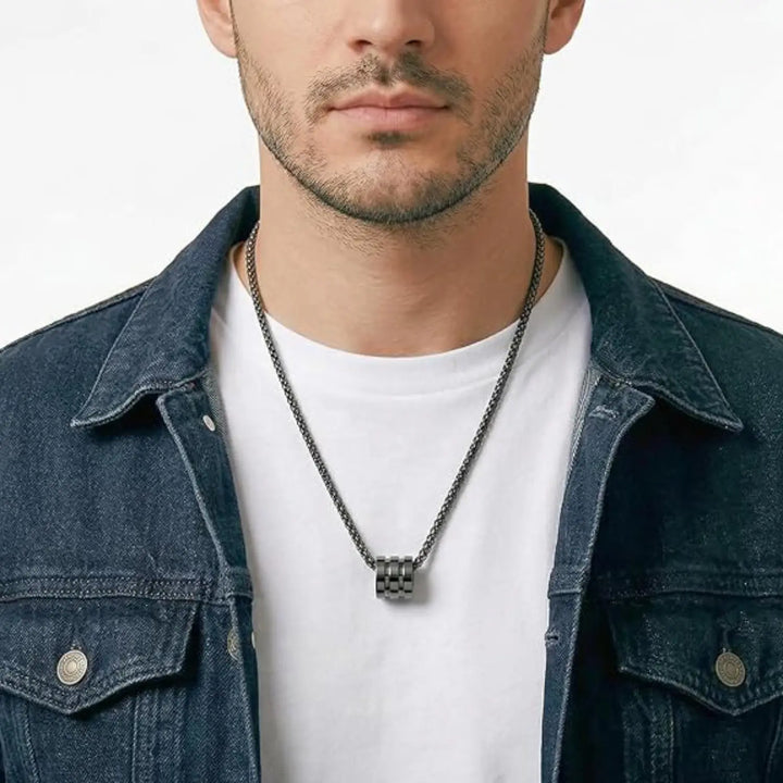 Traveler Black Chain Necklace | Salty