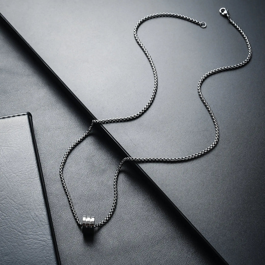 Traveler Black Chain Necklace | Salty