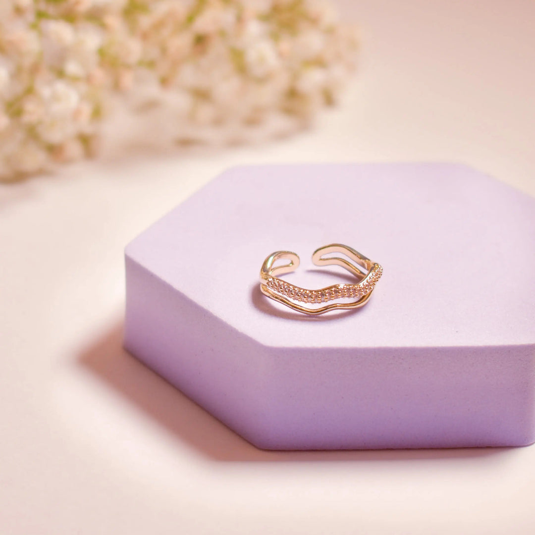 Twirl Golden Ring | Salty