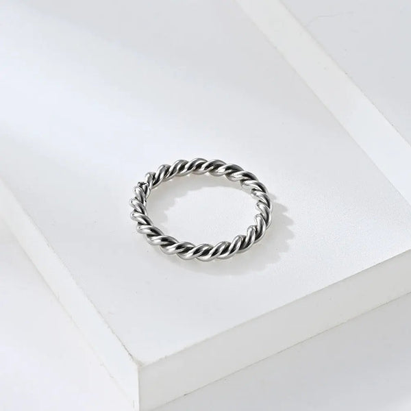 Twisted Minimal Band - Silver