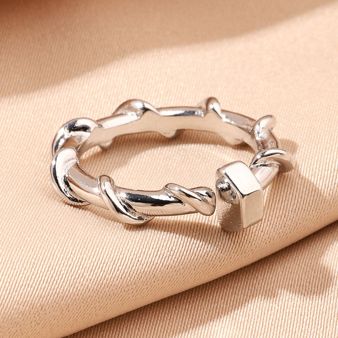 Twisted Street Ring | Salty