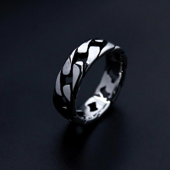 Fier Silver Ring