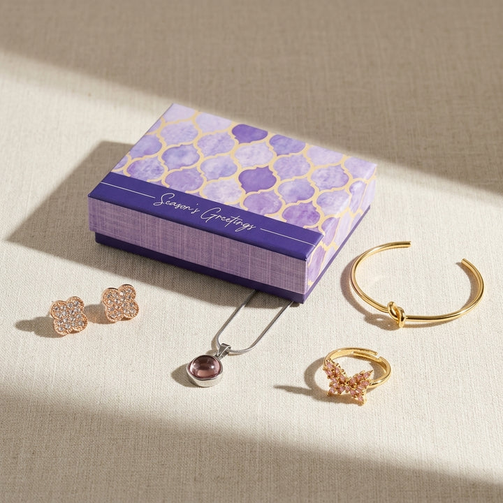 Love is in the Air Gift Box