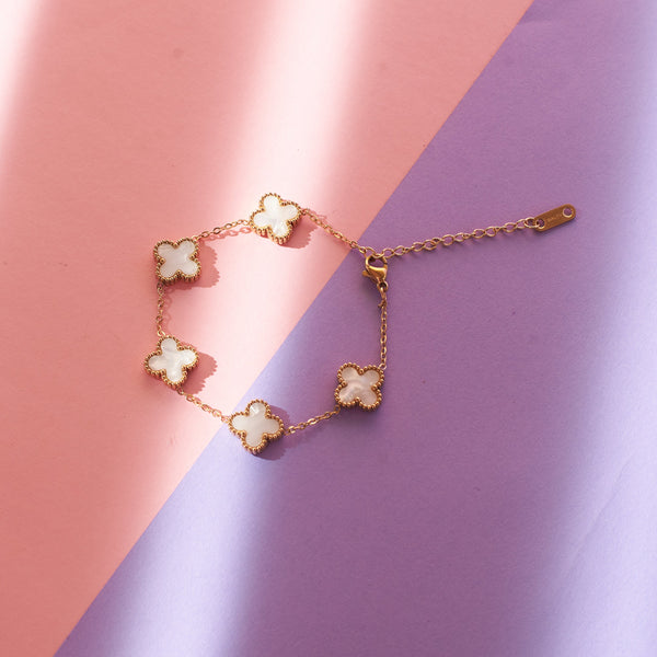 Victorian White Bracelet