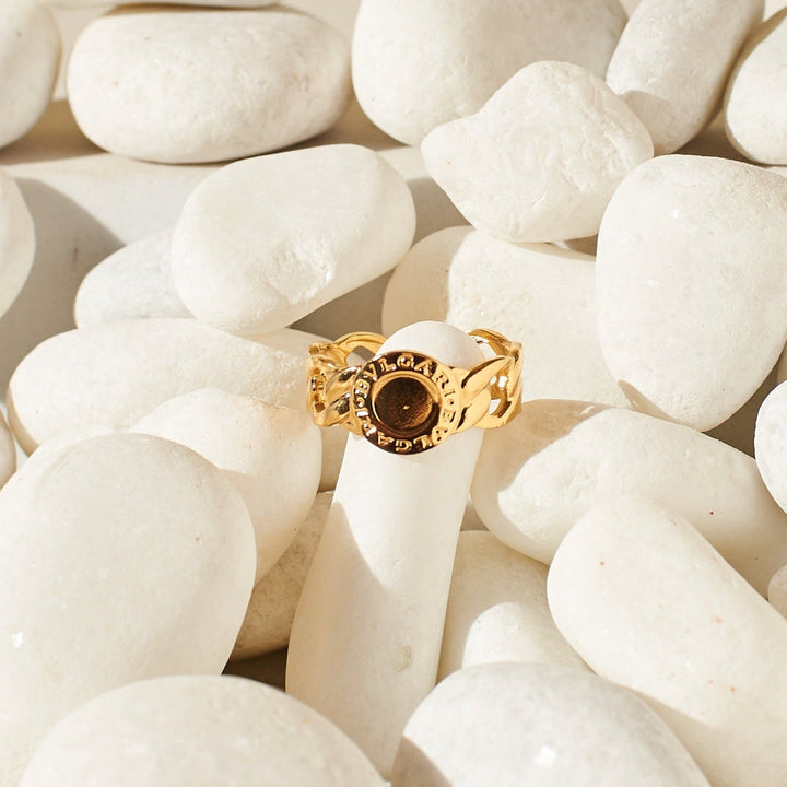 Vintage Vault Ring - Salty Accessories