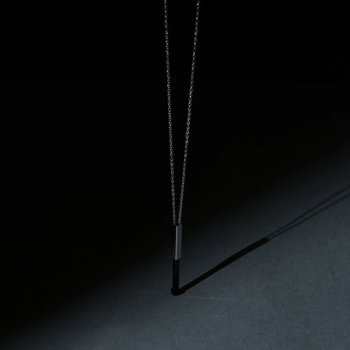 Voluptuous Sliding Black Necklace - Salty Accessories