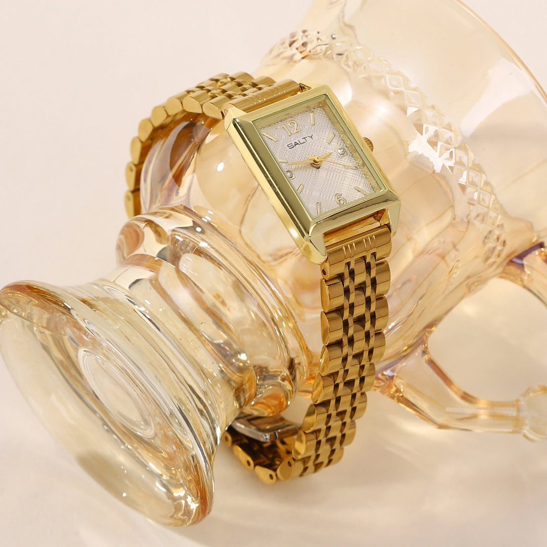Everyday Classic Golden Quartz Watch