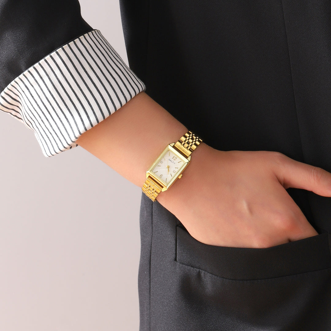 Everyday Classic Golden Quartz Watch