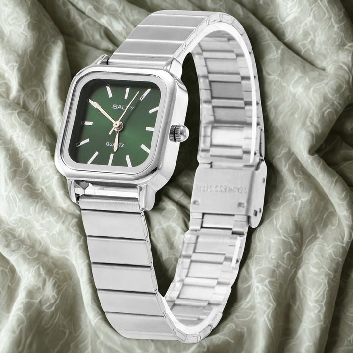Green Forest Dial Sleek Vintage Watch