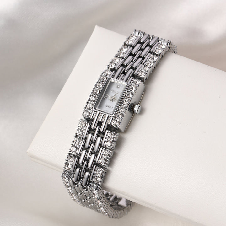Royale Quartz Timepiece Watch