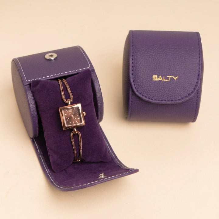 Iconic Square Vintage Analog Watch