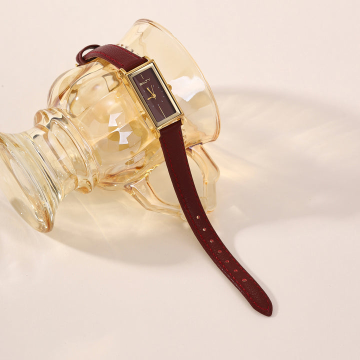 Wine Classic Leather Strap Analog Watch