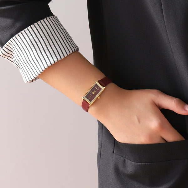 Wine Classic Leather Strap Analog Watch