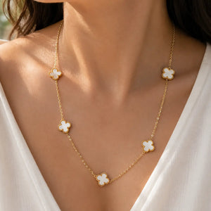 White Dove's Necklace | Salty
