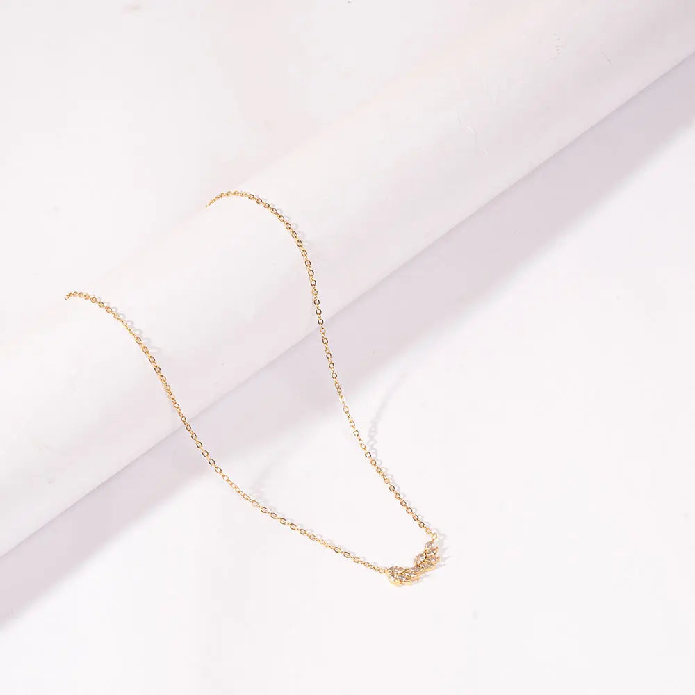 White Swan Wings Glow Necklace | Salty
