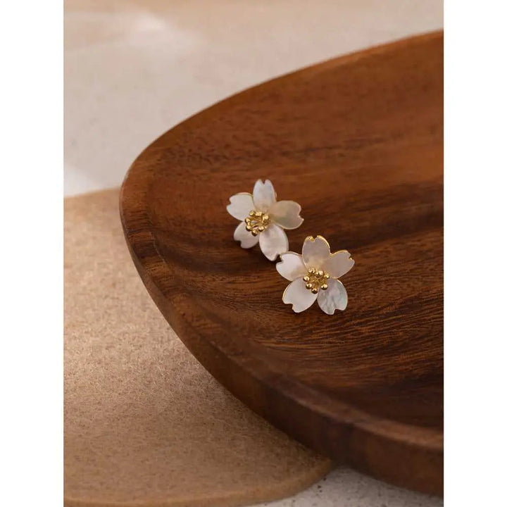 White Flower Natural Shell Stud Earrings - Salty Accessories