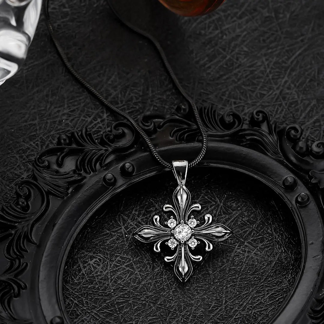 Zircon Warbler Necklace - Black | Salty