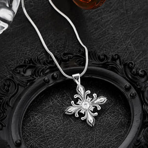 Zircon Warbler Necklace - Silver | Salty