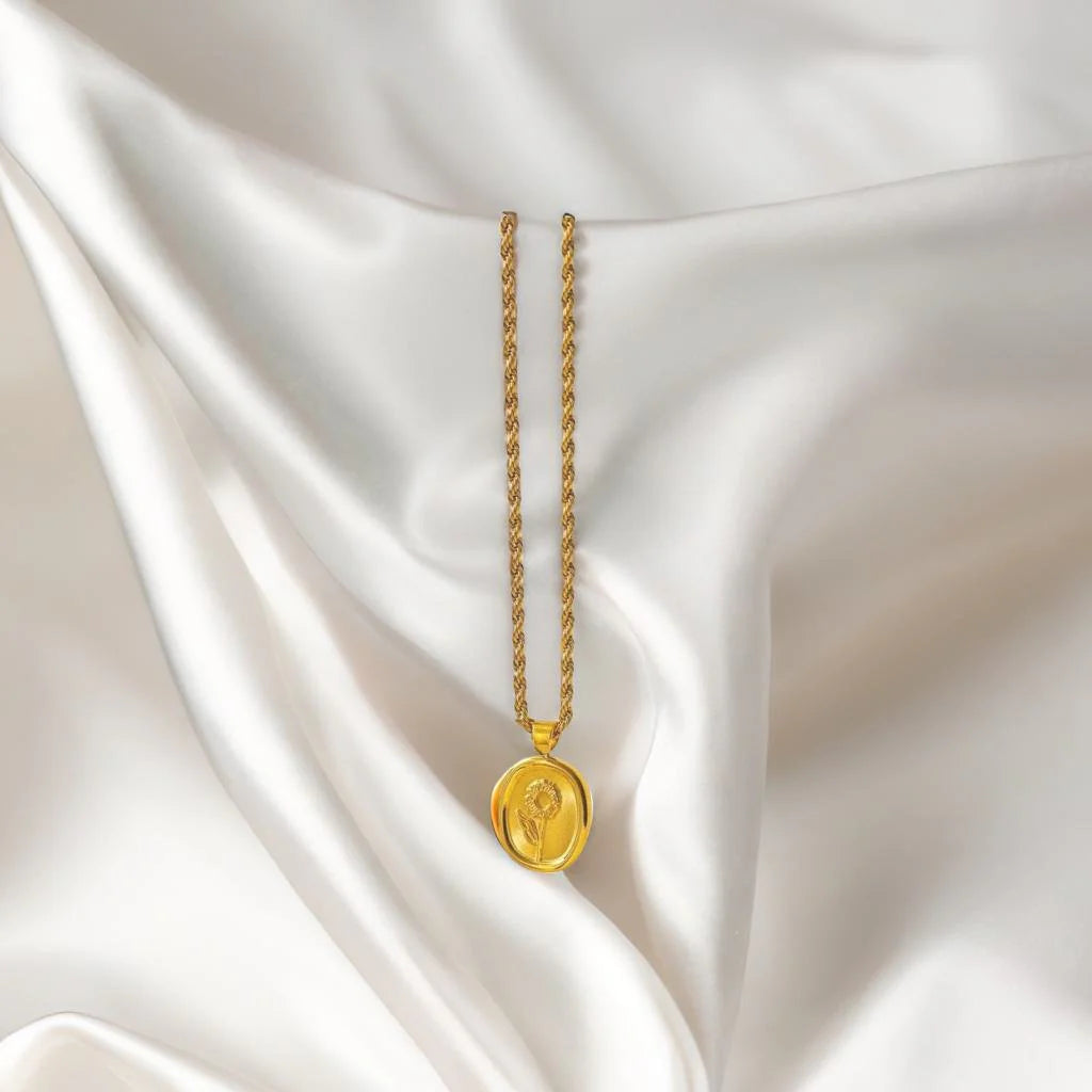 Beloved Bloom Gold Necklace - Salty Accessories