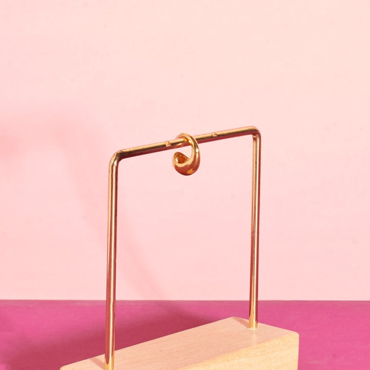 Dazzling Round Gold Cuffs