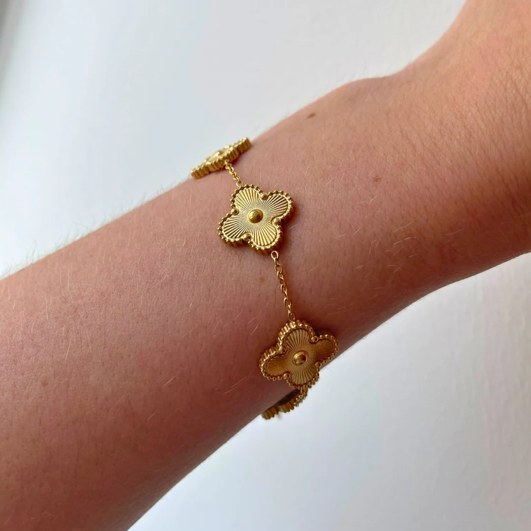 Golden Luck Leaflet Bracelet