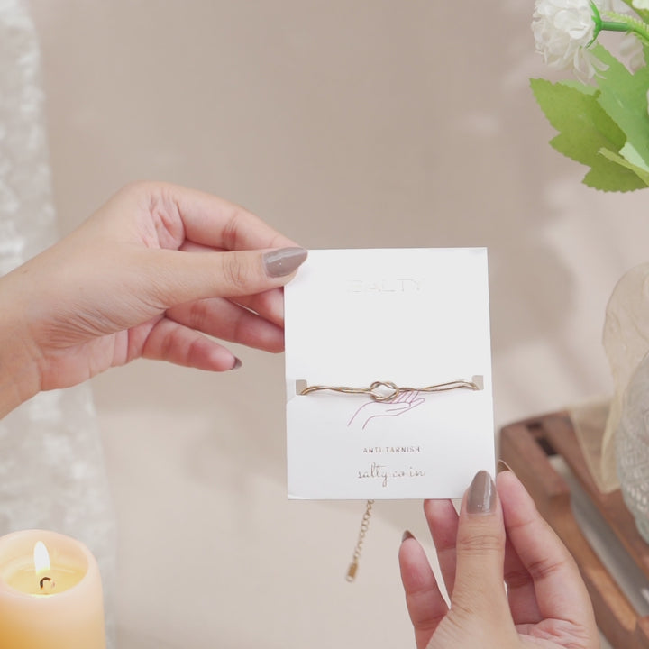 Linked by Love Knot Bracelet - Gold
