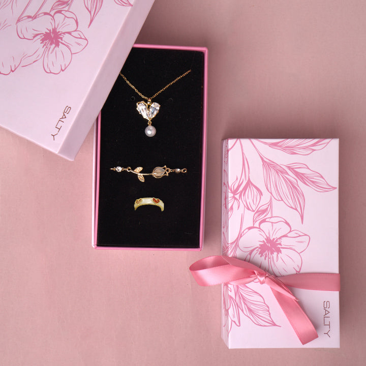 Unwrap the Magic – Daydream bow box