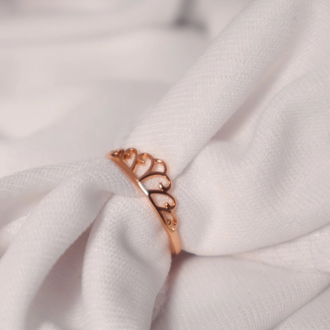 Hearty crown gold ring - Salty Accessories