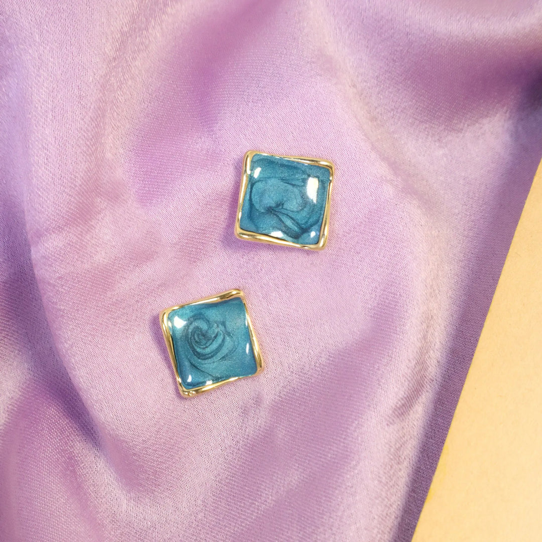 Aqua Studs