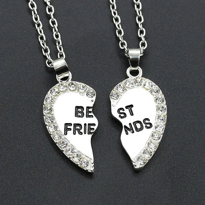 Best Friends Charm Necklace (2 Pieces)