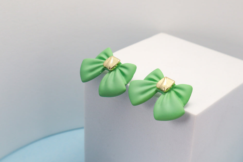 Bow Parakeet Stud Earrings