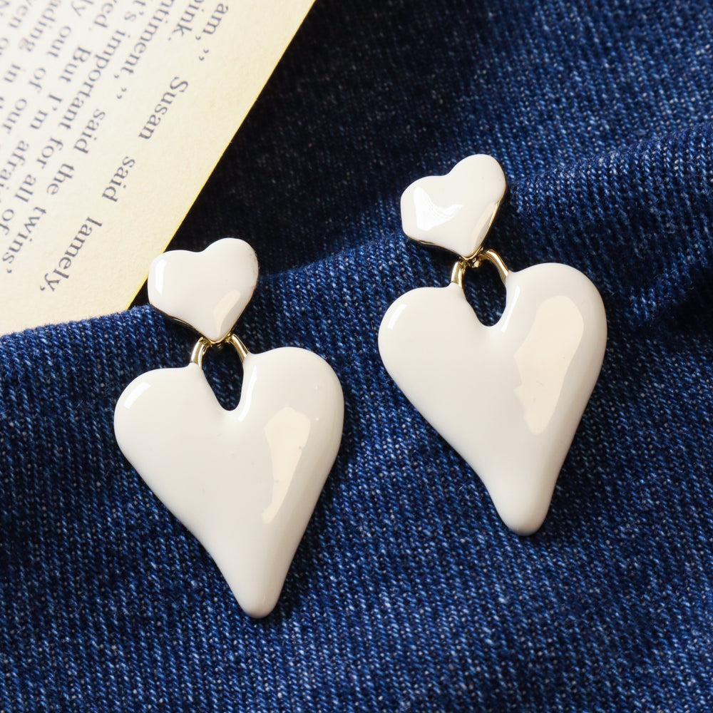 Classic Heart White Earrings