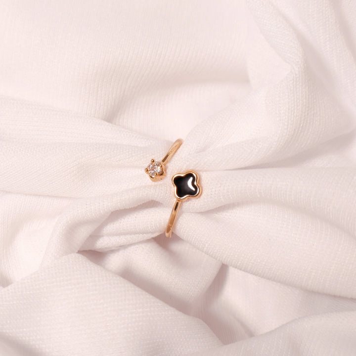Clover Crystal Ring