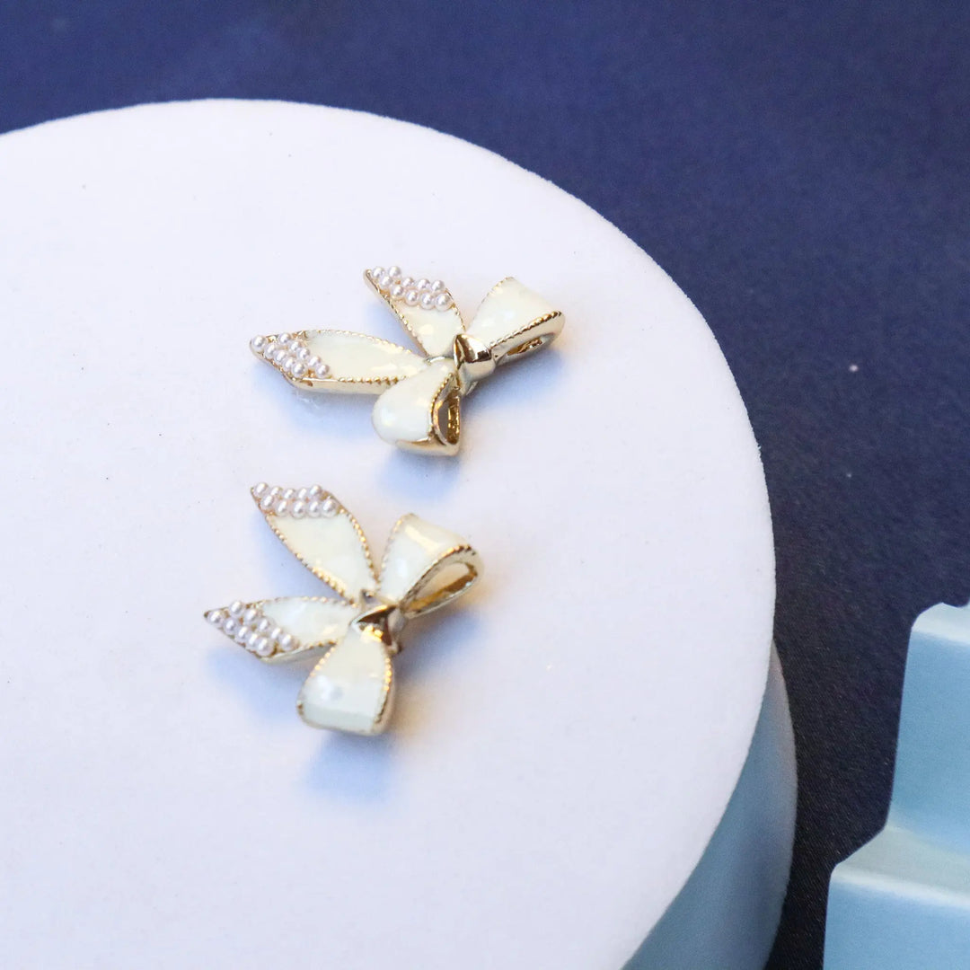 Cream Bow Earrings