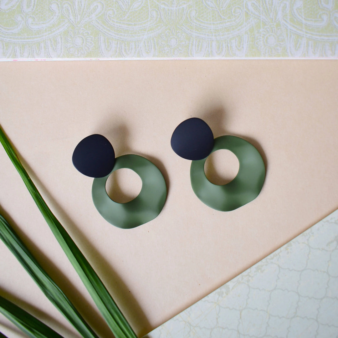 Geometric Curved Green and Black Drop Earrings