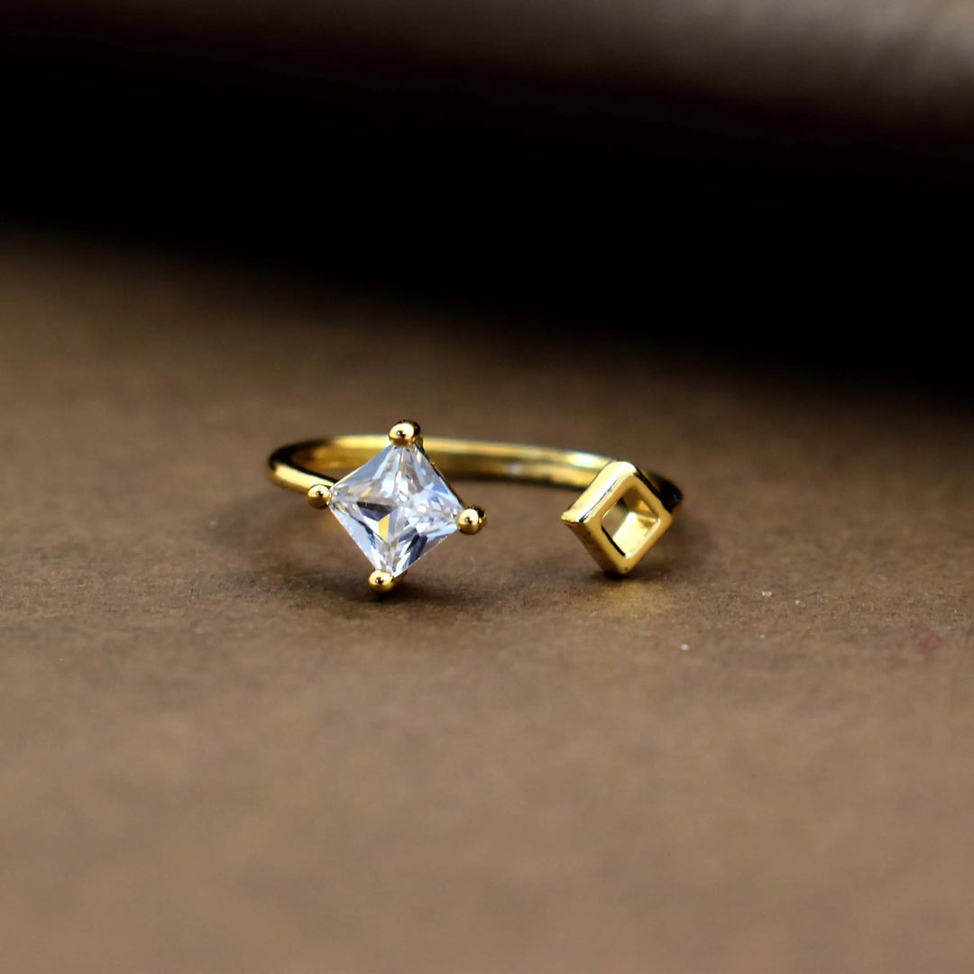 Diamond charm gold ring