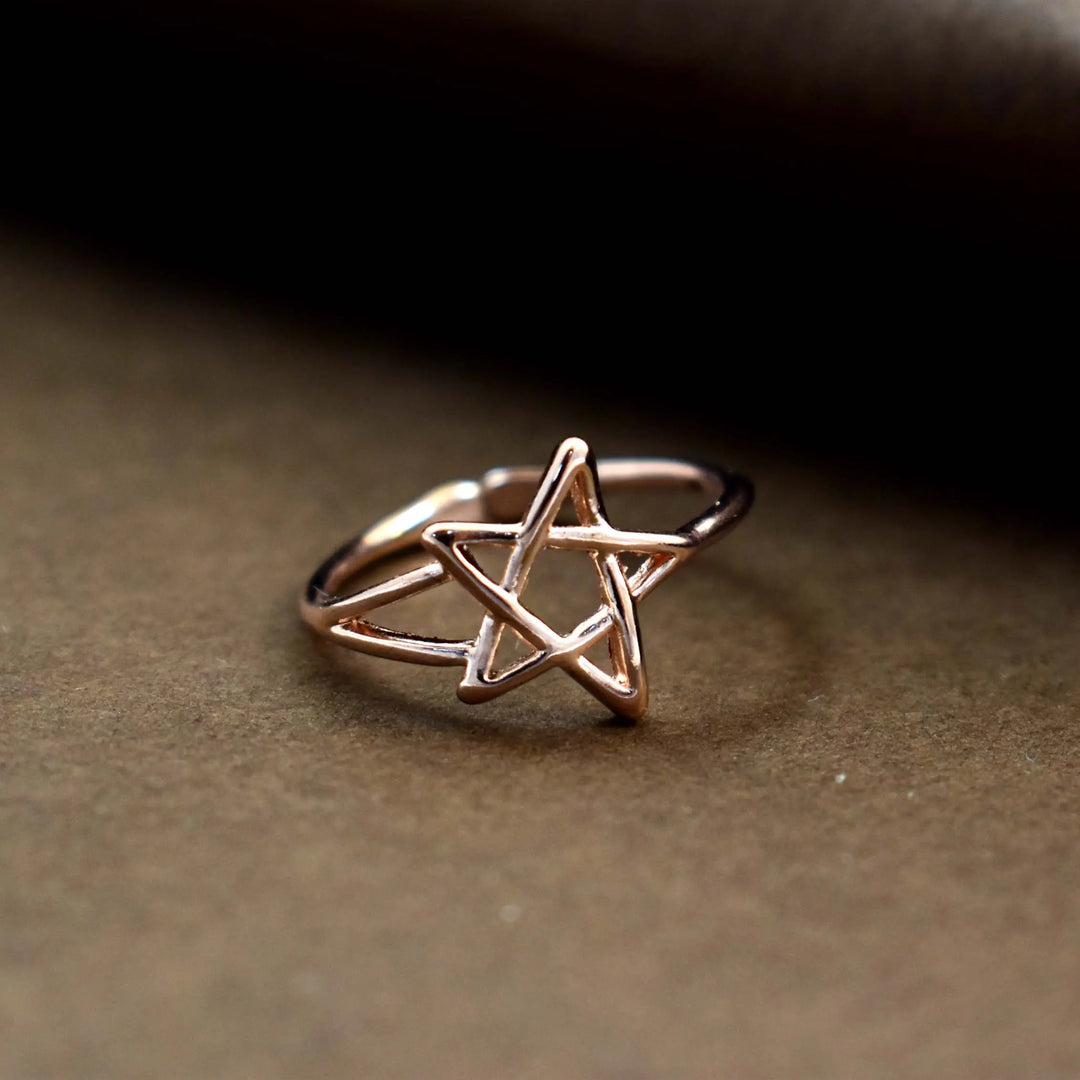 One-line star rose-gold ring