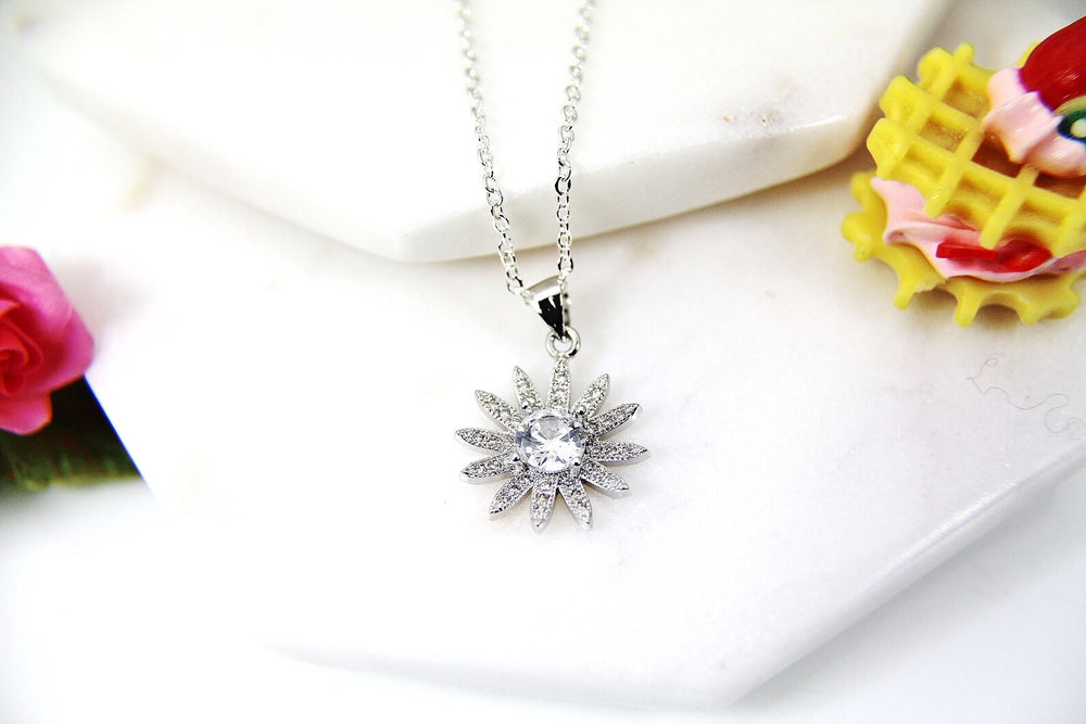 Daisy Flower Crystal Necklace - Silver